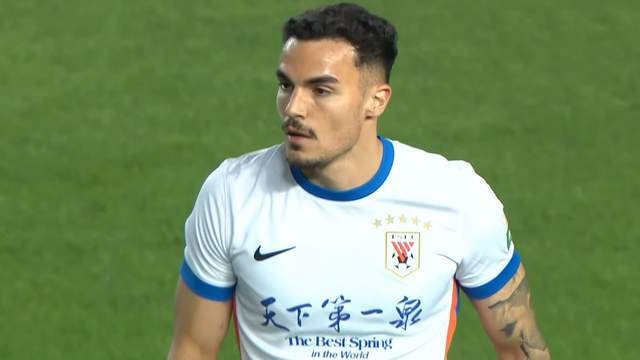后防核心缺阵，彭啸该上了，泰山破重庆铁桶阵 得靠克雷桑再救主
